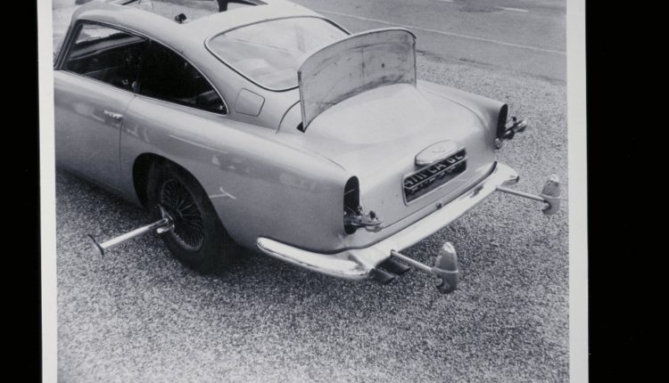 Aston Martin to Build Goldfinger DB5 Cars-03